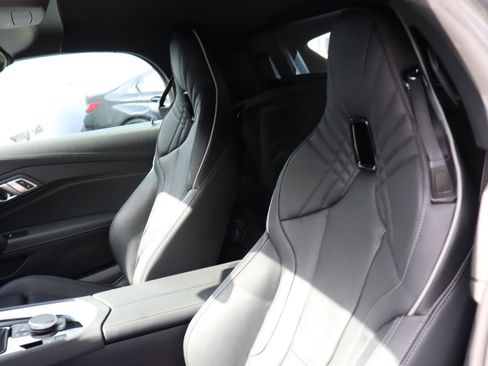 Used 2025 BMW Z4 M40i w/ Premium Package image 22