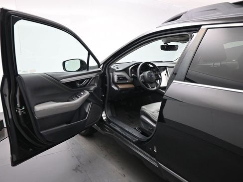 Used 2020 Subaru Outback Onyx Edition XT w/ Tech Package 2 image 9