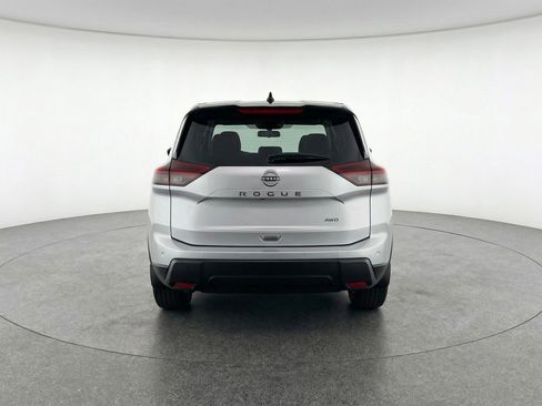 Used 2025 Nissan Rogue SV FWD image 7