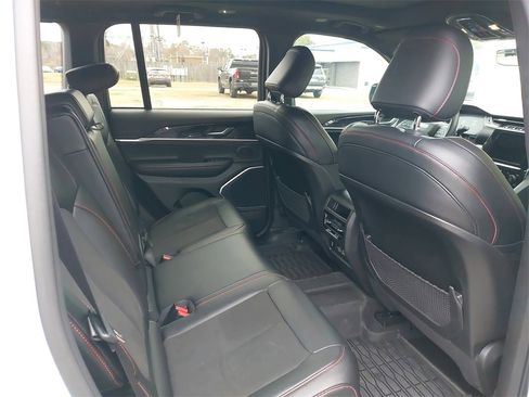 Used 2022 Jeep Grand Cherokee Trailhawk image 54