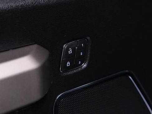 Used 2019 Ford F150 Lariat image 40