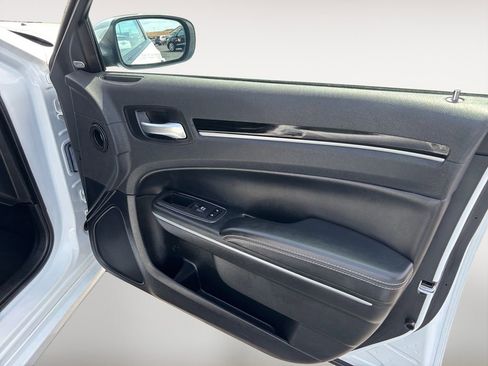 Used 2023 Chrysler 300 S RWD image 13