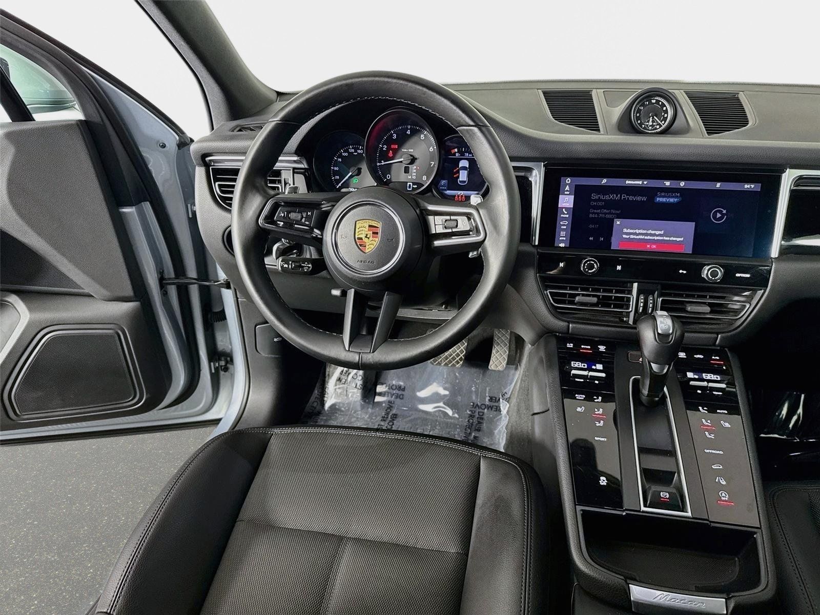Used 2023 Porsche Macan AWD/4WD image 24