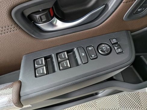New 2026 Honda Pilot Touring image 15