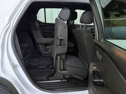 Used 2022 Chevrolet Traverse LT w/ Midnight/Sport Edition AWD/4WD image 26
