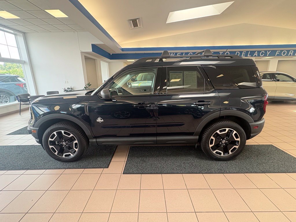 Used 2023 Ford Bronco Sport Outer Banks AWD/4WD image 3