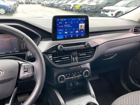 Used 2024 Ford Escape Active image 17