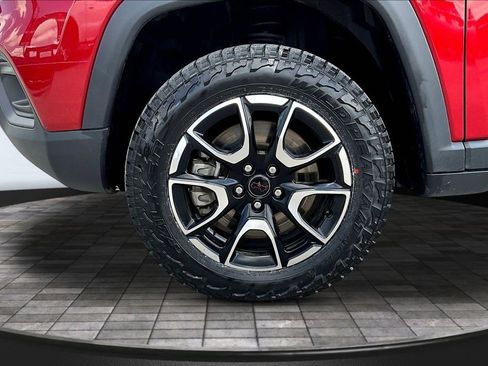Used 2025 Jeep Compass Trailhawk AWD/4WD image 35