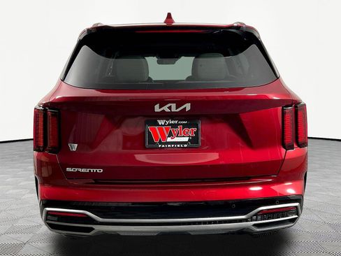 Used 2023 Kia Sorento EX w/ Panoramic Sunroof Package FWD image 5