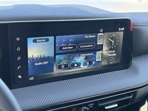 New 2025 Nissan Kicks SR image 25