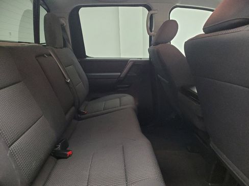 Used 2014 Nissan Titan SV image 19