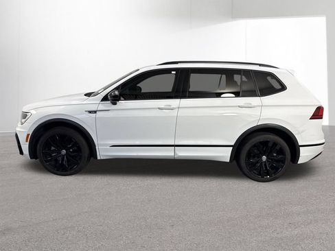 Used 2021 Volkswagen Tiguan SE AWD/4WD image 29