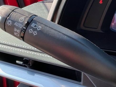 Used 2024 Chevrolet Corvette Stingray Convertible w/ Z51 Performance Package image 21