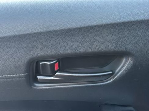 Used 2024 Toyota Corolla Cross LE image 14