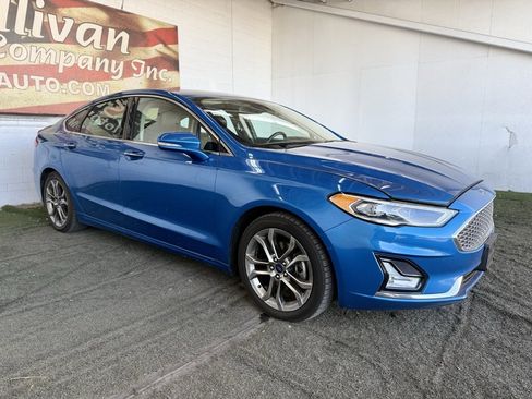 Used 2020 Ford Fusion Titanium image 5