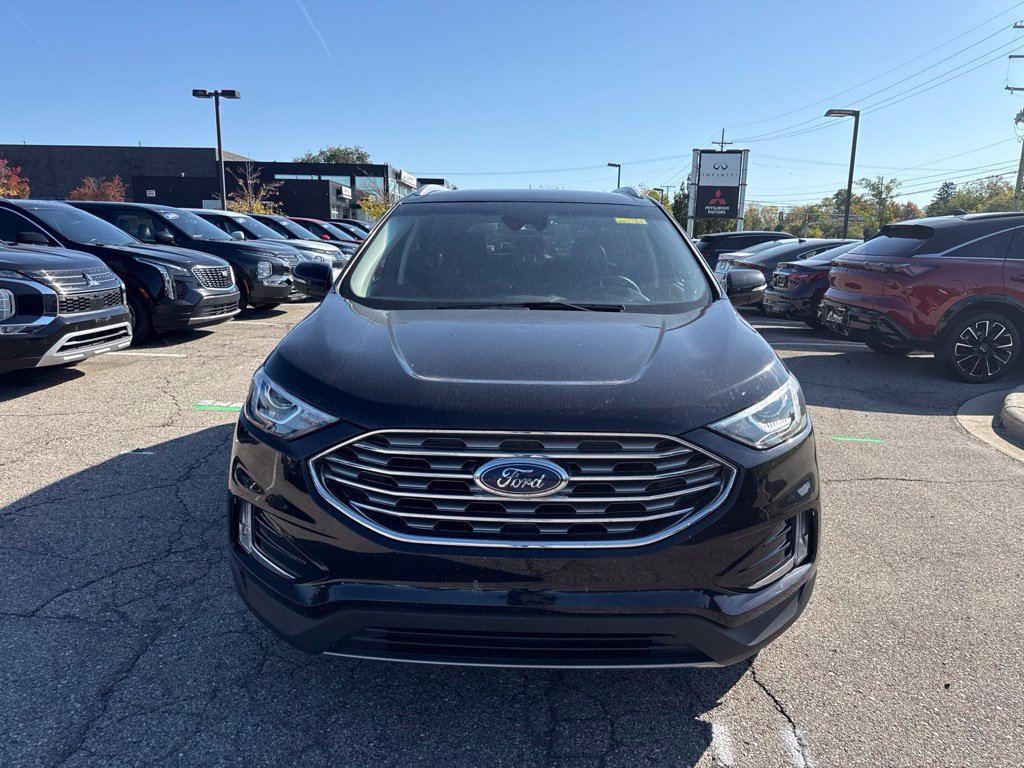 Used 2020 Ford Edge SEL w/ Cold Weather Package AWD/4WD image 2