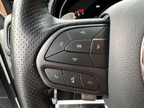 Used 2024 Dodge Durango GT image 16