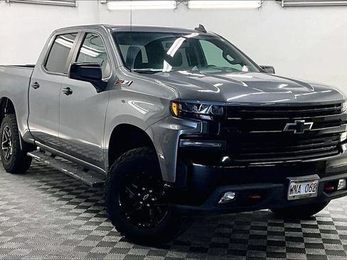 Used 2022 Chevrolet Silverado 1500 LT Trail Boss w/ Convenience Package II AWD/4WD image 11