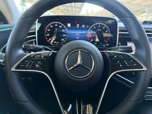 Used 2025 Mercedes-Benz E 350 Sedan image 29