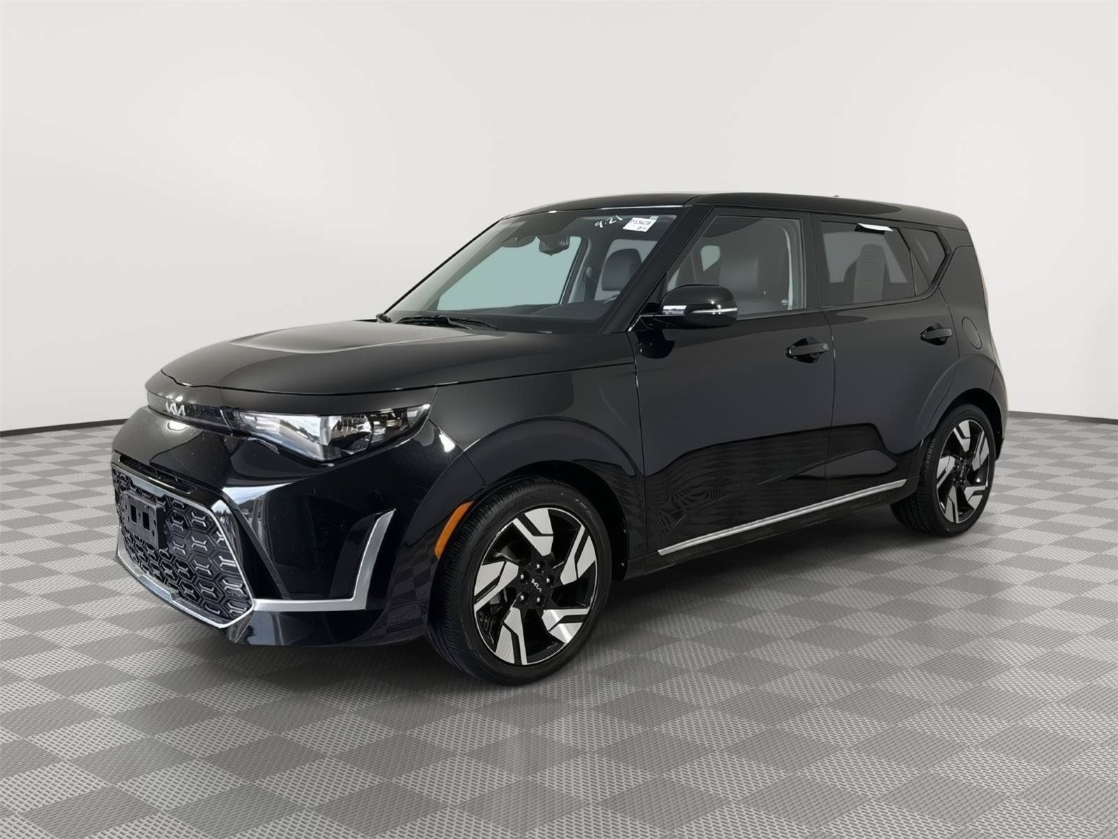Used 2023 Kia Soul GT-Line FWD image 3