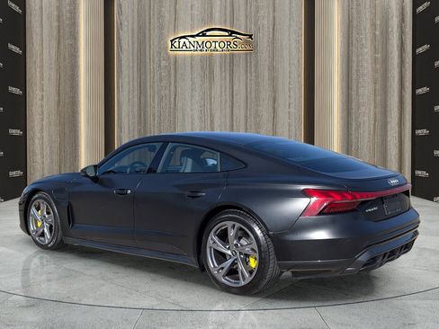 Used 2023 Audi e-tron GT Premium Plus image 9