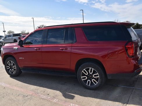 Used 2024 GMC Yukon XL AT4 w/ Technology Package image 9