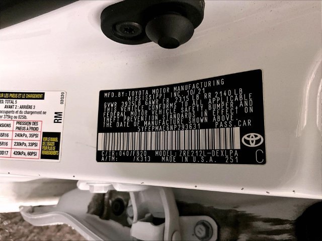 Used 2022 Toyota Corolla LE FWD image 32
