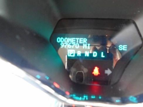 Used 2017 Chevrolet Traverse LT w/ Style and Technology Package image 6