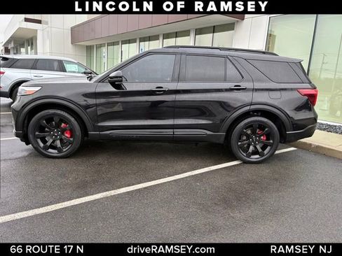 Used 2023 Ford Explorer ST w/ Equipment Group 401A AWD/4WD image 2