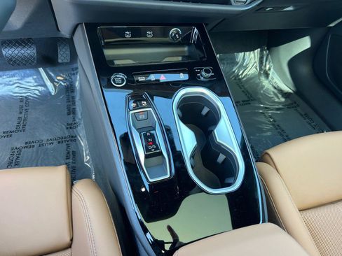 New 2026 Audi A6 Premium Plus AWD/4WD image 25