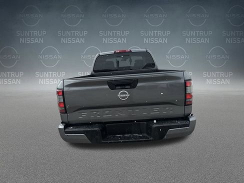 Used 2025 Nissan Frontier SV RWD image 36
