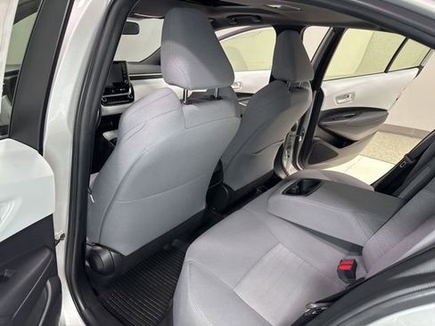 Used 2020 Toyota Corolla SE w/ SE Premium Package image 21