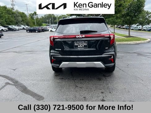 Certified 2024 Kia Seltos EX AWD/4WD image 12