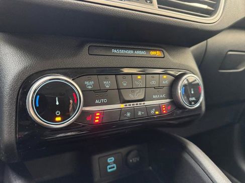 Certified 2022 Ford Escape SEL image 22