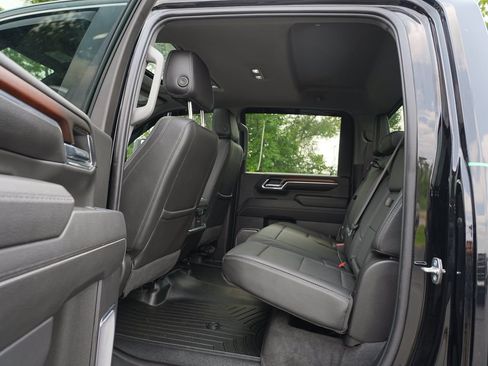 Used 2024 GMC Sierra 2500 Denali w/ Denali Reserve Package AWD/4WD image 19