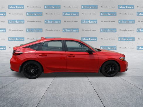 Used 2025 Honda Civic Sport image 4
