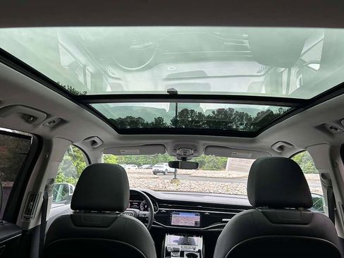 Used 2025 Audi Q7 2.0T Premium Plus w/ Premium Plus Package AWD/4WD image 15