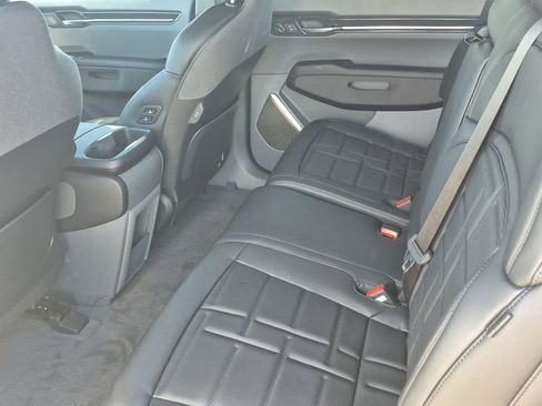 New 2026 Kia EV9 Land image 13