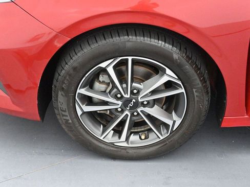 Used 2022 Kia Forte LXS FWD image 27