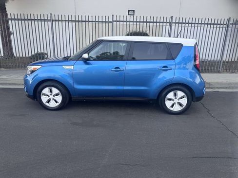 Used 2015 Kia Soul EV image 5
