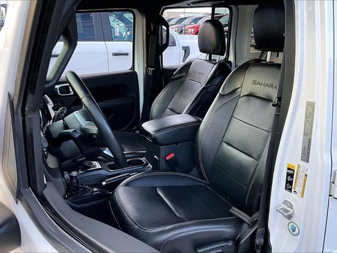 Used 2023 Jeep Wrangler Sahara w/ Cold Weather Group image 7