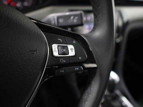 Used 2021 Volkswagen Passat 2.0T SE image 26