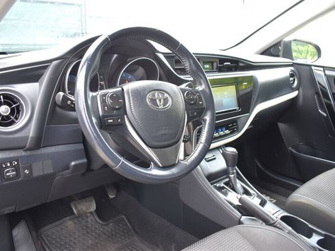 Used 2018 Toyota Corolla iM w/ All-Weather Mat Package FWD image 3