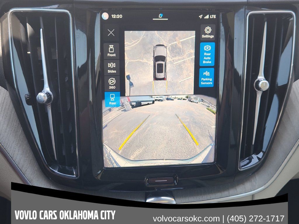 Certified 2024 Volvo XC60 B5 Plus w/ Protection Package Premier AWD/4WD image 15