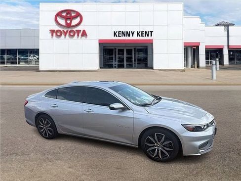 Used 2017 Chevrolet Malibu LT w/ Leather Package image 1