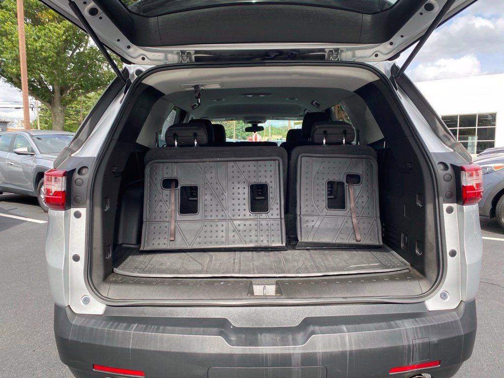 Used 2019 Chevrolet Traverse LS w/ LPO, Floor Liner Package AWD/4WD image 16