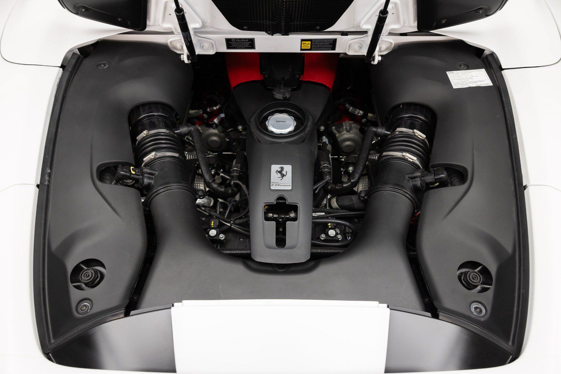 Certified 2022 Ferrari F8 Tributo RWD image 98