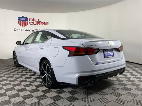 Used 2024 Nissan Altima 2.5 SR FWD image 5