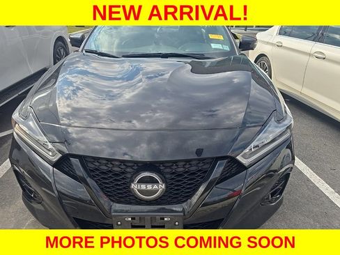 Used 2023 Nissan Maxima SR w/ Sport Mat Group image 2