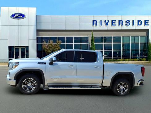 Used 2020 GMC Sierra 1500 SLE w/ SLE Value Package AWD/4WD image 4